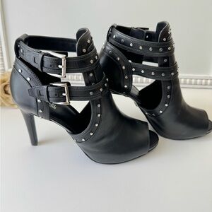 MICHAEL KORS Blaze Open-Toe Black Leather Booties ! SOLD OUT !!!